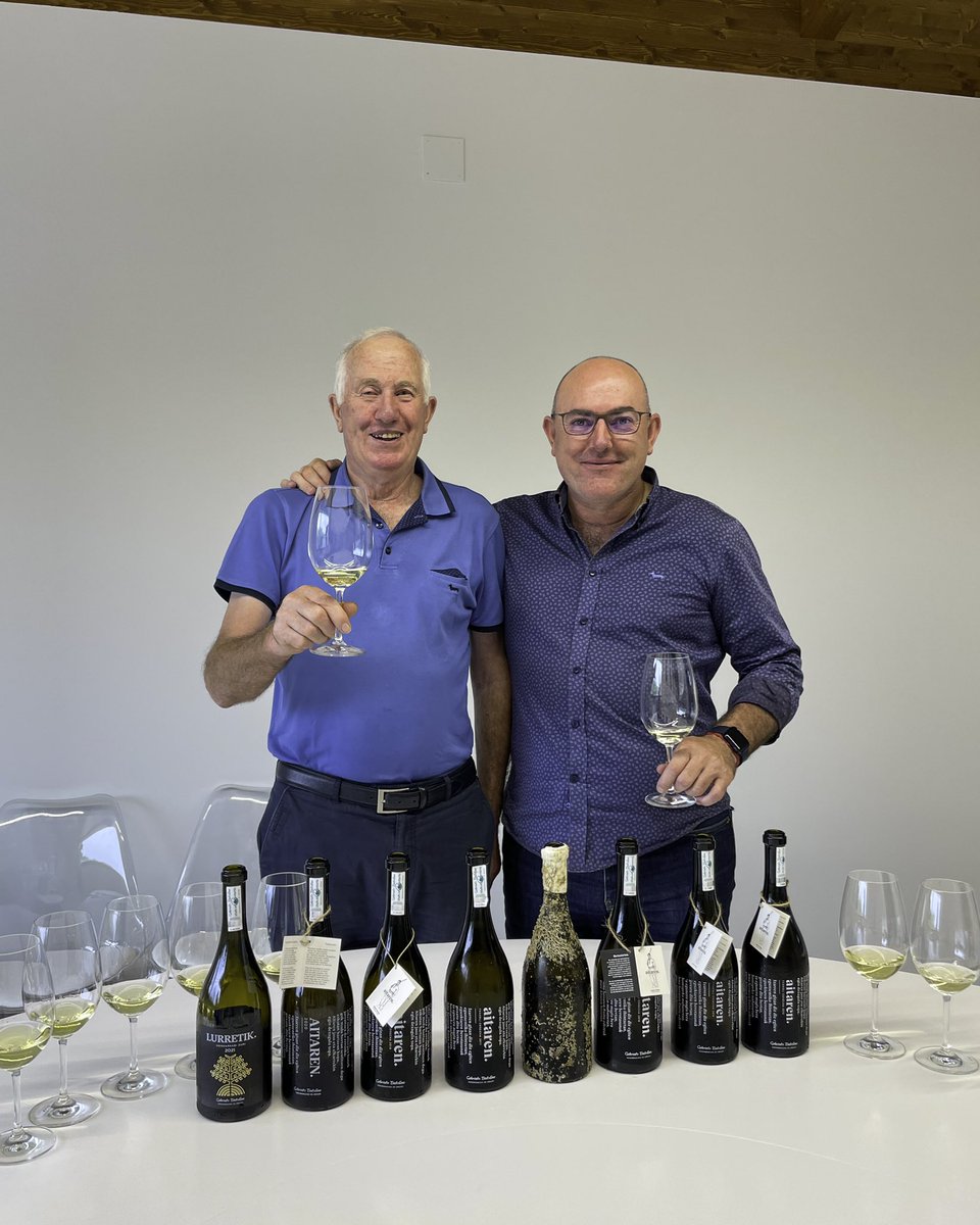 vilaviniteca's tweet photo. Una cata sorprendente con Juan y Jon Eizagirre de Aitaren -QV https://t.co/Qxo7o2VPlg