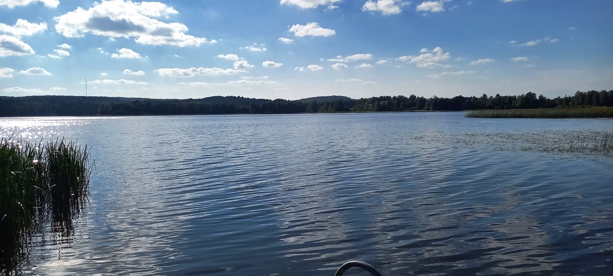 MikkoFrant's tweet photo. Ilmapallopäiväpyöräilyä 40 km ennenkuin lumet tulee.
#munat #ja #mankelointi https://t.co/fW0NOXmxQ3
