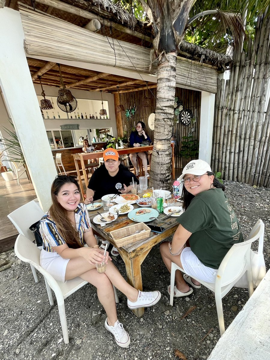 raffygarciaa's tweet photo. 𝙄 𝙡𝙤𝙫𝙚 𝙮𝙤𝙪 ♥️ 
@kemmadefruta 
@daideetirol https://t.co/gYmb8zhyUx