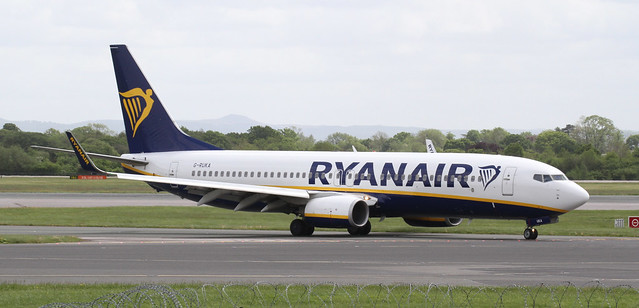 FlightTracker24's tweet photo. @SetItOnZygote Airline: Ryanair UK

Model: Boeing 737-800

Departure: Manchester

Arrival: Menorca Island, Menorca

Status: EnRoute

ModeS: undefined

Lat: undefined

Lon: undefined

Image: https://t.co/3STlOeul5k