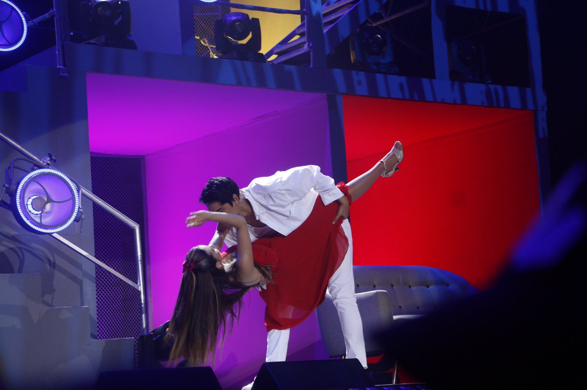 StarMusicPH's tweet photo. WHAT A PERFORMANCE #DonBelle! 

#HIHAllAccessConcert https://t.co/hRWfxtj6aU