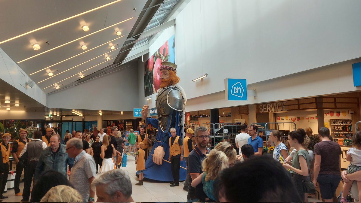 Marten van der Maas tweet media