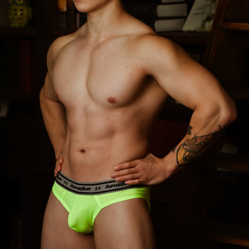 HaveFunWear's tweet photo. 不管什麼場合，HaveFun 都能讓��輕鬆自在、展現自我

✔ 極細纖維彈性布料、排溼性高常保乾燥、耐用抗皺不變形

✔ 3D剪裁、更立體、更突出、更有魅力

✔ 彈力腰帶、減輕腰部壓力80%

✔ 款式齊全、色彩繽紛、任你挑選

⁠
https://t.co/l3uwGOvtGu
✈️ Free Shipping for orders NT$2500+