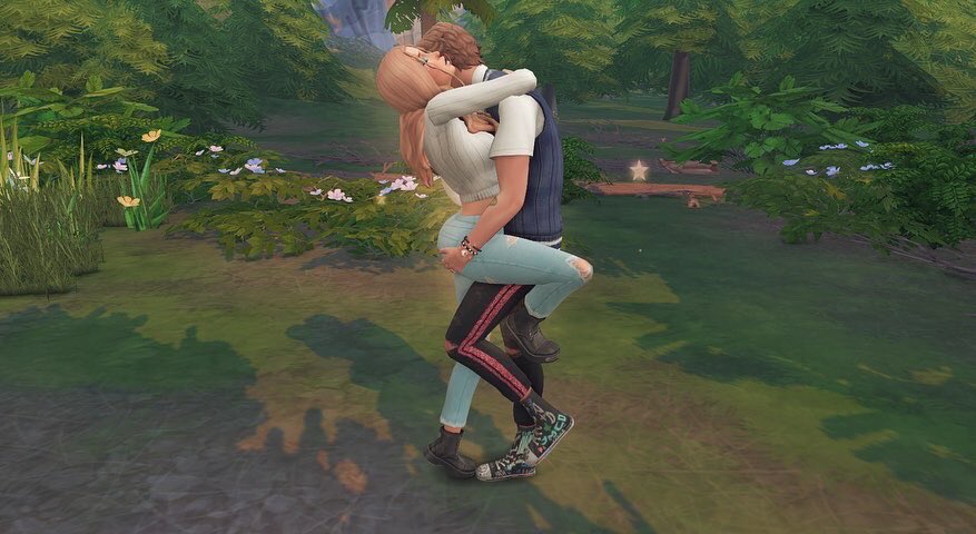 Howell_Legacy's tweet photo. Passionate Moments In Moonwood Mill 🔥🐺❤️
Poses By: SimmerBerlin
#Sims4 #TS4 #Sims4Werewolves #LouHowellEdit #Sims4RealmOfMagic #Sims4GetFamous #TS4Gameplay #S4CC #TS4CC #Sims4Poses #SimmerBerlinPoses #S4Edit #TS4Edit https://t.co/bzRi8KR7HR