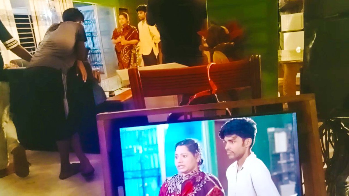 thefoysalwasi's tweet photo. #Adalot
#ETV
#shooting #shootingpictures #behindshooting #actor #bdactor #trandactor #shootingbild #shootingphoto #shootingpic #shootingtag #twittershooting #shootingday https://t.co/M6oa9wPGzA