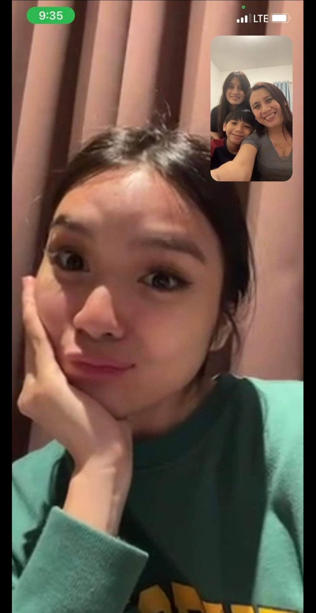 TitasOfCarrels's tweet photo. Tita Merdick videocall with our golden girl @francinecarreld ♥️💕 

#FrancineDiaz https://t.co/JOQCwTtkYQ