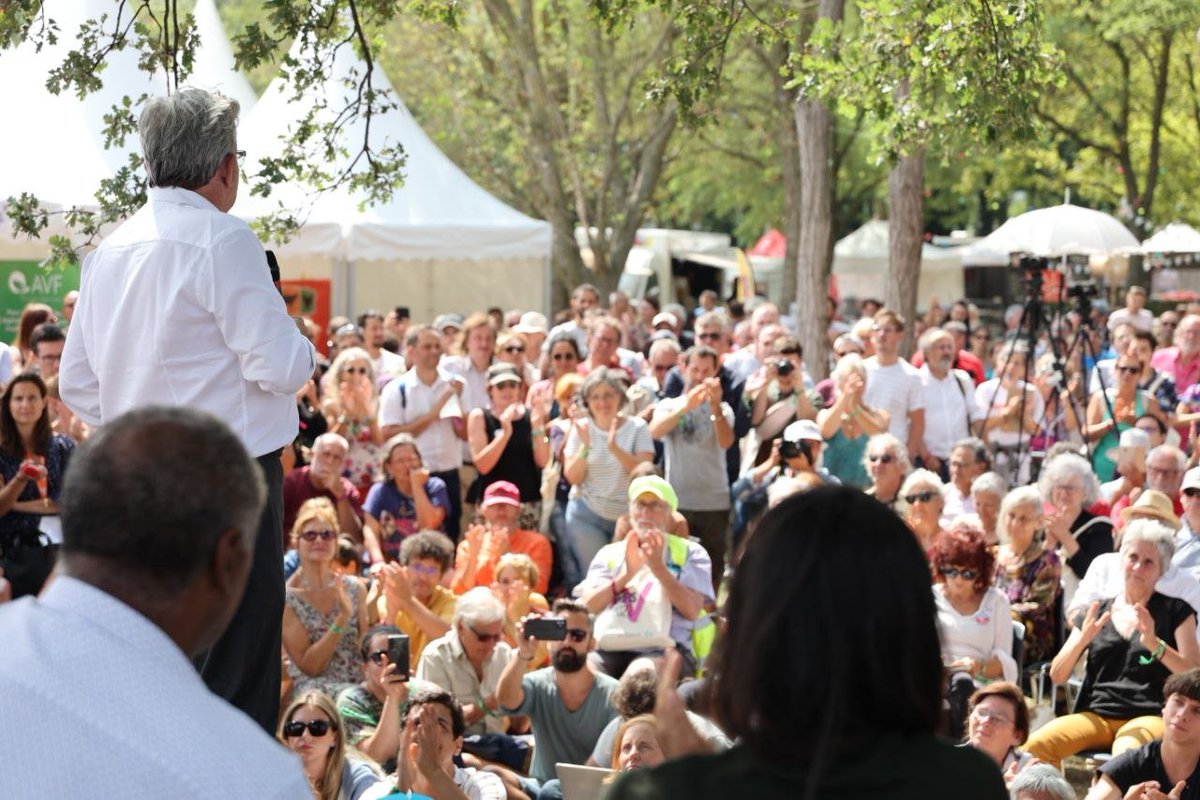 Jean-Luc Mélenchon tweet media