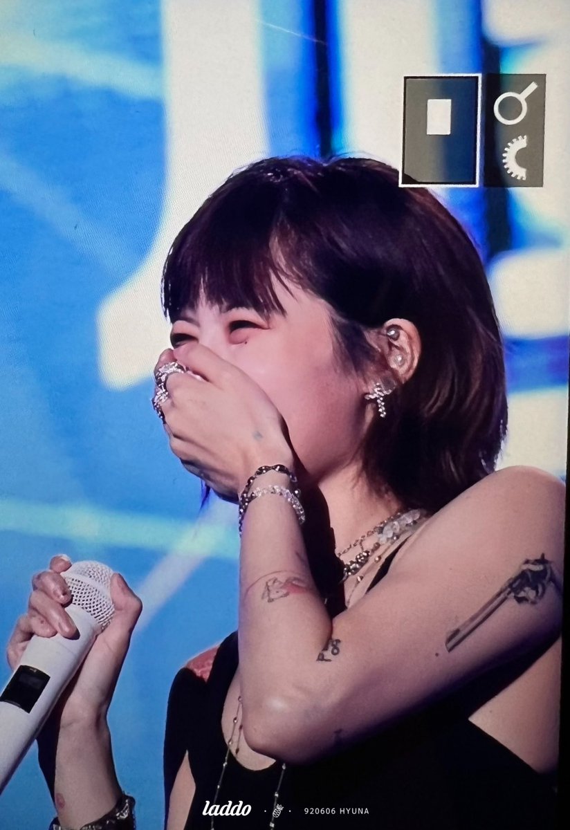 2laddo's tweet photo. 220827 wave park 
 거북섬에 나타난 아기 공주님 🐥❣️

#현아 #hyuna https://t.co/wHbofKZZrr