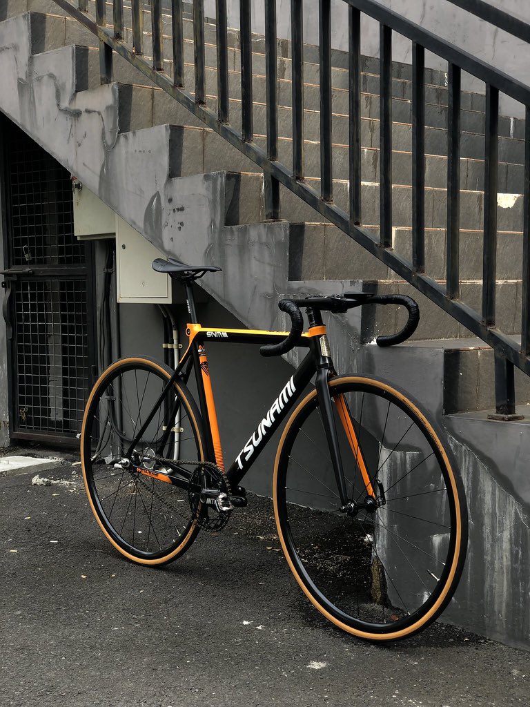 ɪʟʜᴀᴍ tweet media