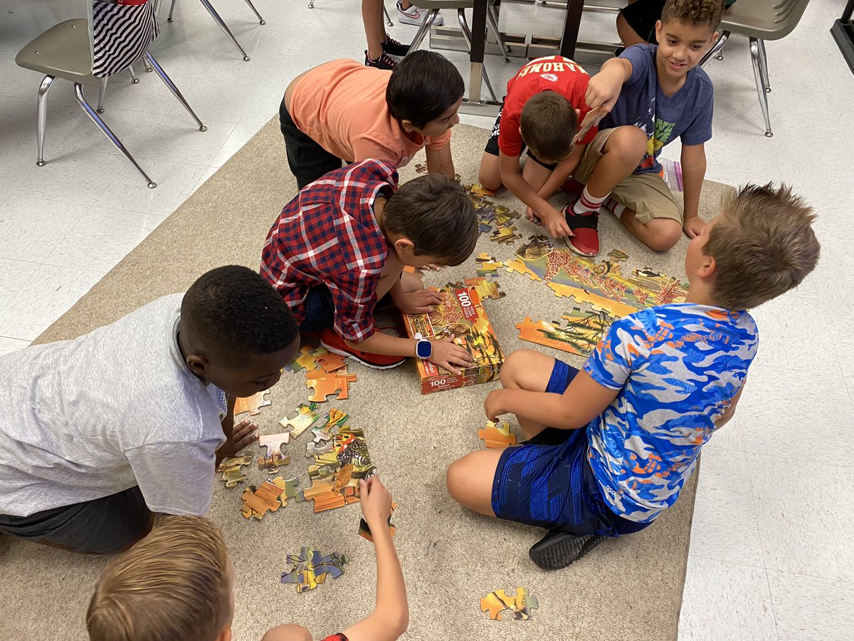 TweetinEagleLR's tweet photo. #thirdgradethinkers start their first morning in 3rd grade with the 5cs #communicater #collaborater #creator #criticalthinker #contributer to put together puzzles and then present how they relate to 3rd grade. #LRELEM #LCPS https://t.co/iZxaf8MvKJ