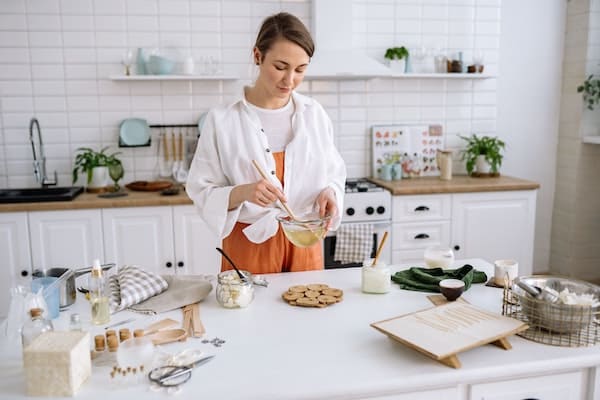 zerobreastcancr's tweet photo. Learn about harmful chemicals found in kitchens and how to avoid them from @Anticancer: https://t.co/c9Yz735yYm

#PFAS
#BPA
#Pthalates https://t.co/pWgT04tm7Z