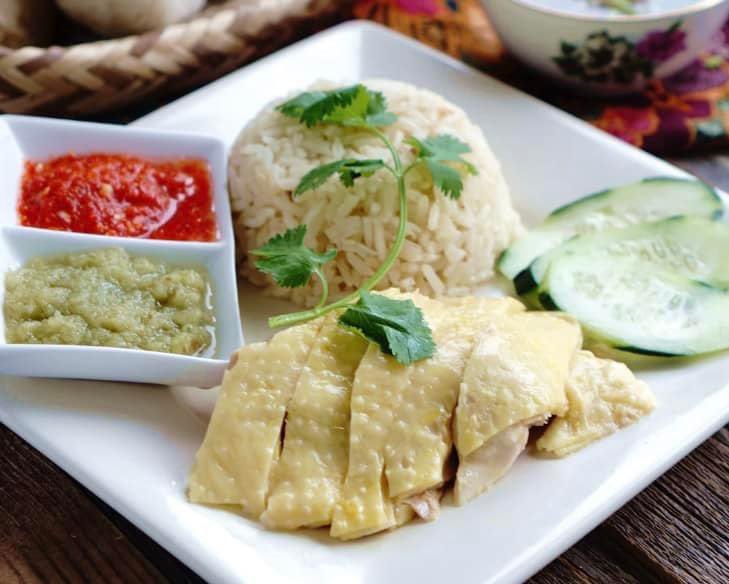 thaibornchinese's tweet photo. มีใครเคยสงสัยมั้ยว่า #ข้าวมันไก่ไหหลำ #ข้าวมันไก่ไทย #ข้าวมันไก่สิงคโปร์ ต่างกันตรงไหน??? และแต่ละสไตล์คืออะไรบ้าง??

ถ้าสงสัยมาค่ะ…มาอ่านกัน (1)
#ข้าวมันไก่ https://t.co/tBvbEyZdVC