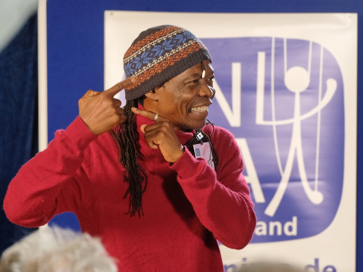 Bei der 6. Deutschen Figurentheaterkonferenz in Northeim halten 60 Puppenspieler an diesem Wochenende ein Fachsymposium ab. In den teils international besetzten Vorträgen, Expertengesprächen und Diskussionsrunden geht es um die Besonderheiten des öffentlichen Raums als Bühne