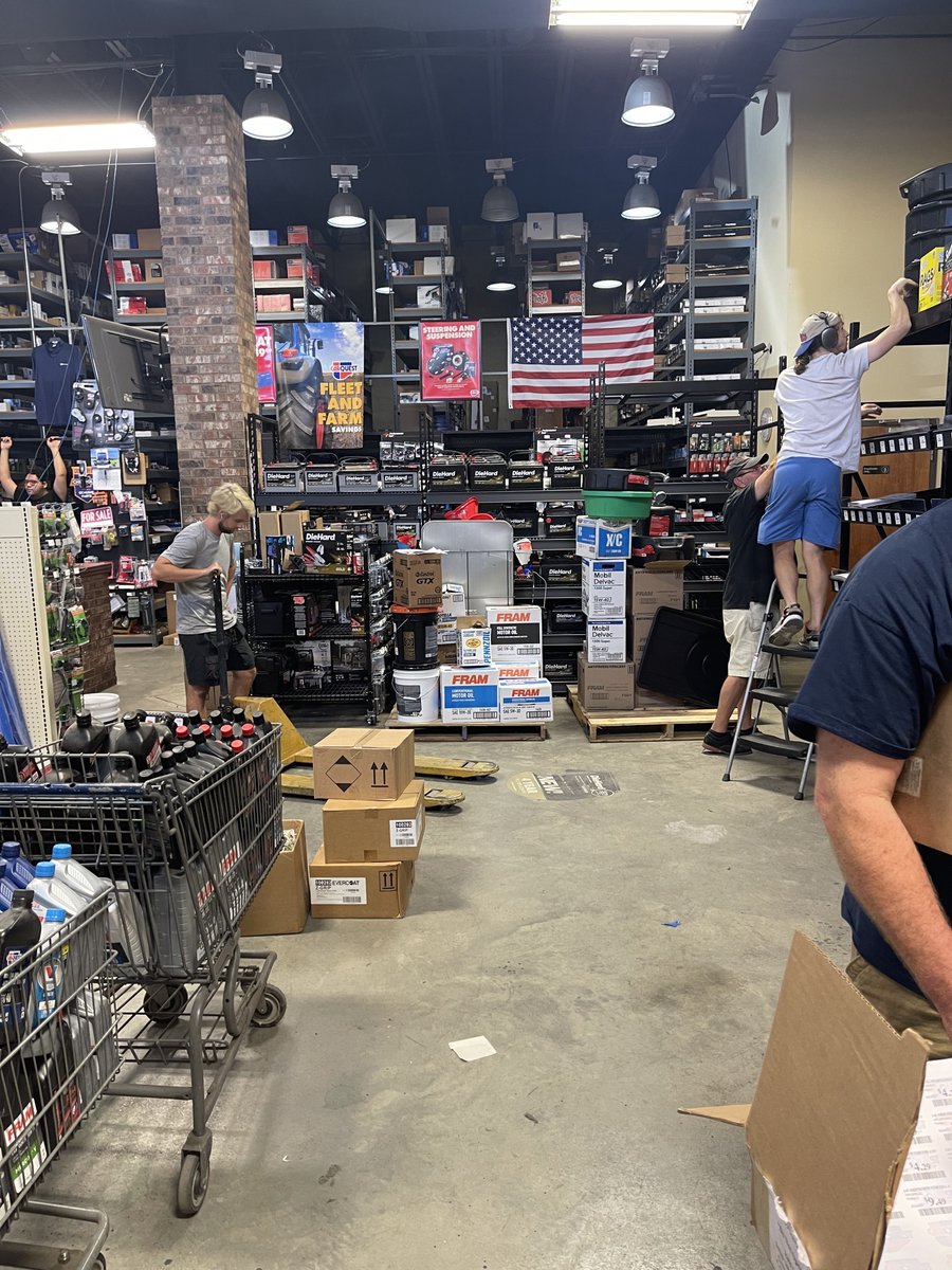 completeap's tweet photo. Pardon our progress Remodel still going on!!
#carquestautoparts
#carquestbyadvance
https://t.co/ysRflpV33t https://t.co/4aA0ohK2u1
