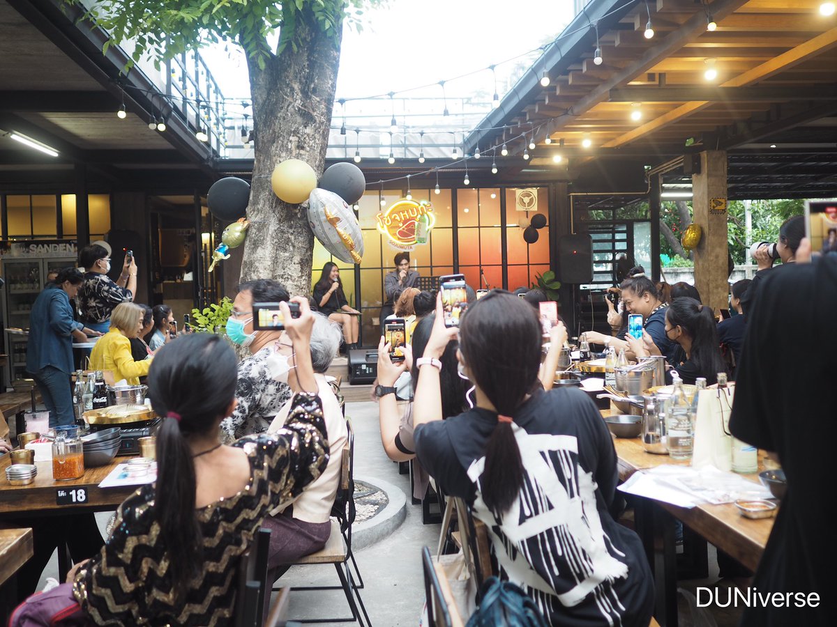 DUNiverse1998's tweet photo. ปาร์ตี้หมูกระทะสนุกสนาน น่ารัก วันนี้ขอขอบคุณทุกคนมากๆ ค่ะ

เจ้าของวันเกิดแสนน่ารัก @dunromch 
คุณแม่ที่คอยช่วยประสานงาน @lomchoybiscuit พิธีกร คุณยิ้ม 
แขกสุดพิเศษ น้องบาส @basjtr ♥️

หากมีข้อผิดพลาดประการใด ขออภัยมา ณ ที่นี้ด้วยนะคะ🙏

#ดุลร่มยี่สิบสี่ปาร์ตี้หมูกระทะ #dunromch https://t.co/ta1VVVi7tq