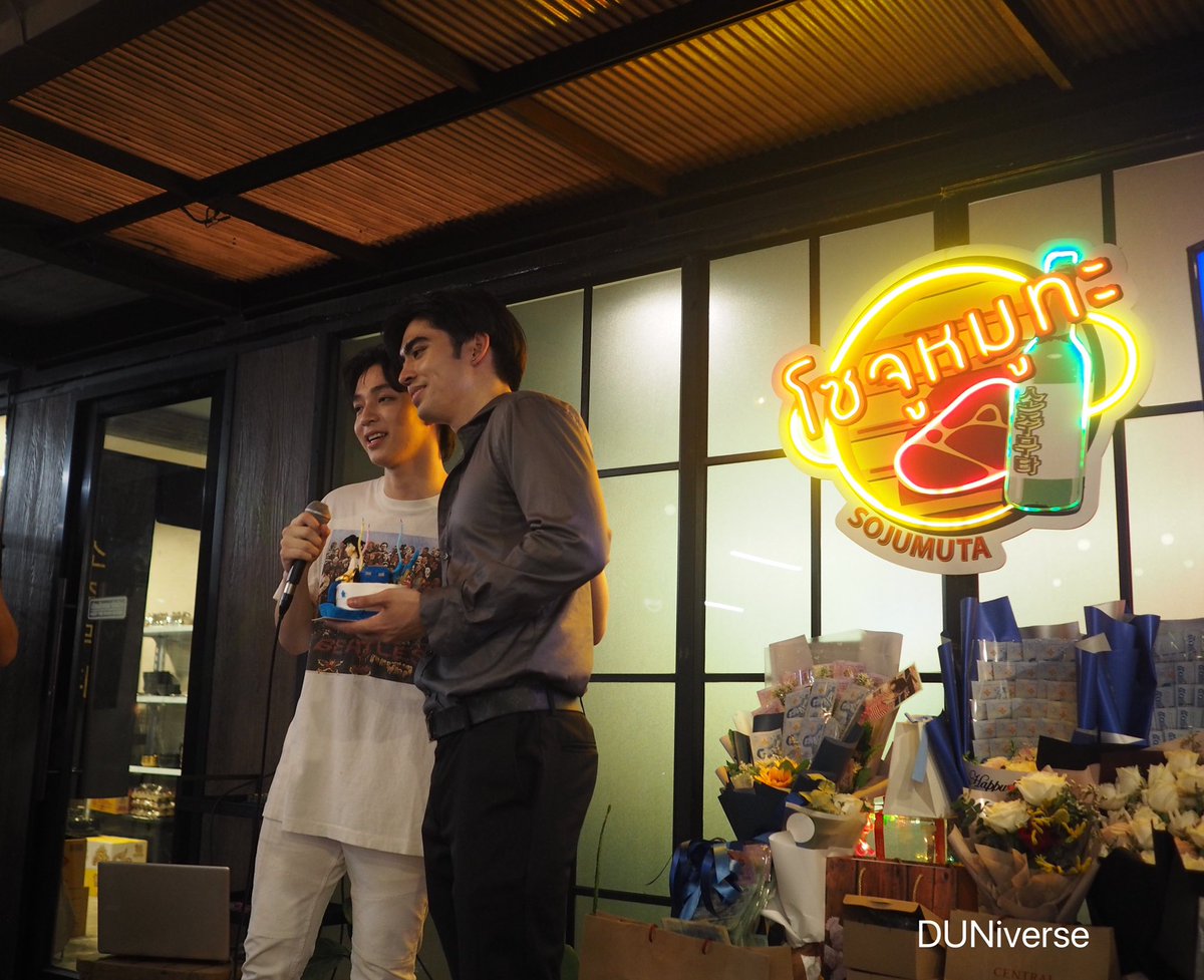 DUNiverse1998's tweet photo. ปาร์ตี้หมูกระทะสนุกสนาน น่ารัก วันนี้ขอขอบคุณทุกคนมากๆ ค่ะ

เจ้าของวันเกิดแสนน่ารัก @dunromch 
คุณแม่ที่คอยช่วยประสานงาน @lomchoybiscuit พิธีกร คุณยิ้ม 
แขกสุดพิเศษ น้องบาส @basjtr ♥️

หากมีข้อผิดพลาดประการใด ขออภัยมา ณ ที่นี้ด้วยนะคะ🙏

#ดุลร่มยี่สิบสี่ปาร์ตี้หมูกระทะ #dunromch https://t.co/ta1VVVi7tq