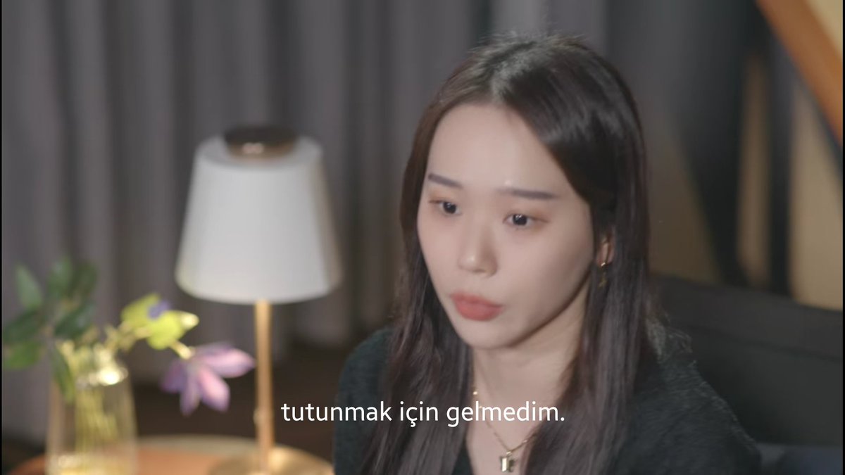 ocaesir's tweet photo. bu kıza aşşşşırı sinir oldum hem böyle diyo üstüne gidip diğerleriyle randevularında sevgilisini kötülüyo hem de sevgilisi konsept gereği çıktığı randevuda mutlu diye kavga ediyo çocukla ekrandan geçip tokatlıycam https://t.co/Qo0J71Gqyt