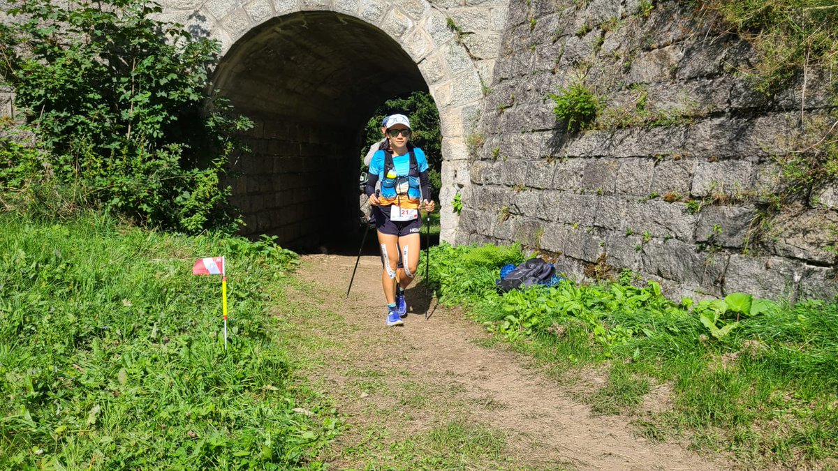 iRunFar's tweet photo. Back at Trient (142km), China's Fu-Zhao Xiang is in 7th place and 3h37m behind the leader. She's smiling and appears relaxed. #UTMB https://t.co/hOe4YS0b39