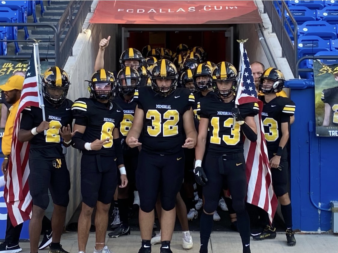 ⁦<a href="/WyattHuey2/">Wyatt_Huey</a>⁩ ⁦<a href="/rj_demadet/">RJ de Madet</a>⁩ <a href="/GarrenHuey/">Garren Huey</a>⁩ <a href="/FMHSRecruits/">Memorial Football Recruiting</a>⁩ #Victory#32