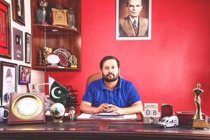 HinaBasit110's tweet photo. Karachi ka beta ❤️
Pakistan ka Beta*❤️👑

#FloodsInPakistan https://t.co/GGyJlaAfQi