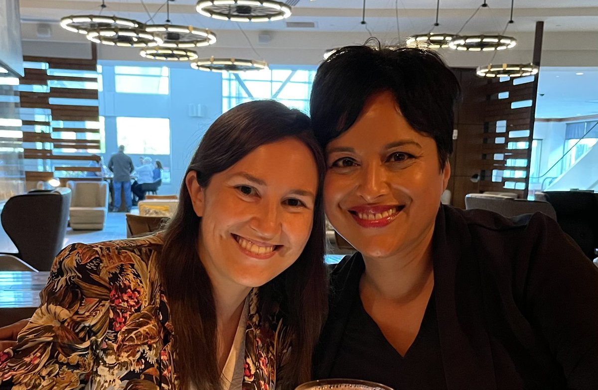 NeenaSAbrahamMD's tweet photo. 🚨#ProudMentor Alert 🚨
@DianaLSnyderMD moderated the “ForegutForethoughts” at #ACGRegionalCourse with aplomb!
👉🏽 She gave a killer talk on #Achalasia as well ‼️
@AmCollegeGastro
#WomenInGI
#GetYourLearningOn https://t.co/R1Y5ft4QQD
