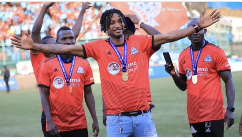 privaldinho's tweet photo. Cesar Manzoki anahusishwa kwenda China kunako klabu ya Dalian kwa ada ya Tsh 970m kwa mkataba wa miaka minne kwa mujibu wa @kawowosports https://t.co/1wPzHQkYhz