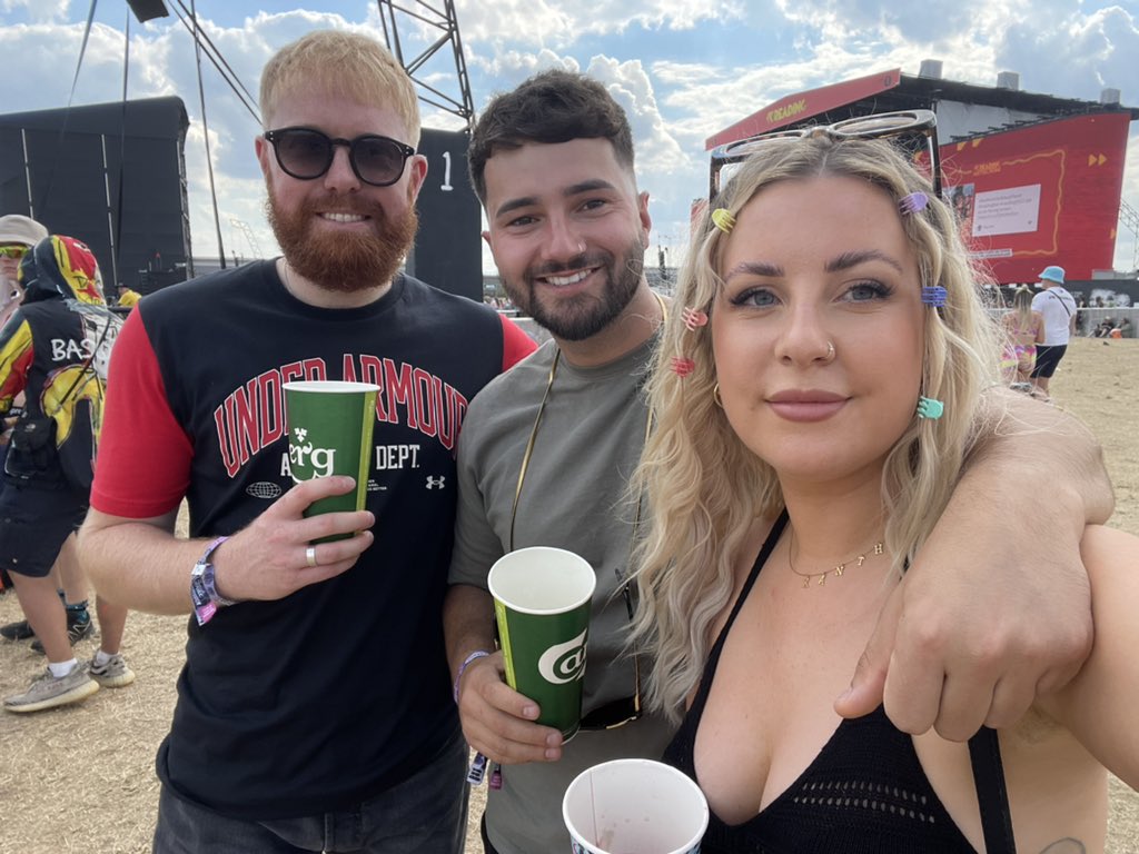 hadenator's tweet photo. Roll on arctic monkeys!!! #NoMusicOnADeadPlanet https://t.co/EFAt7OsyFE