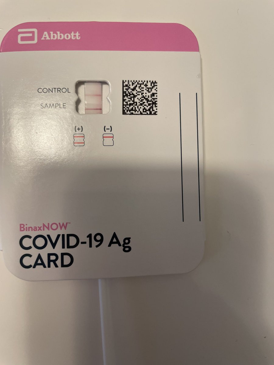 TheSarahBoyette's tweet photo. WOW am I mad at the CDC. This is a Day 6 rapid antigen test. I barely had a fever and haven’t had one since Day 1, so my “symptoms are resolving.” The CDC says this means I can be out and about if I mask.

I *am still contagious* and need to *stay in quarantine.* https://t.co/Nxthz8IWNB