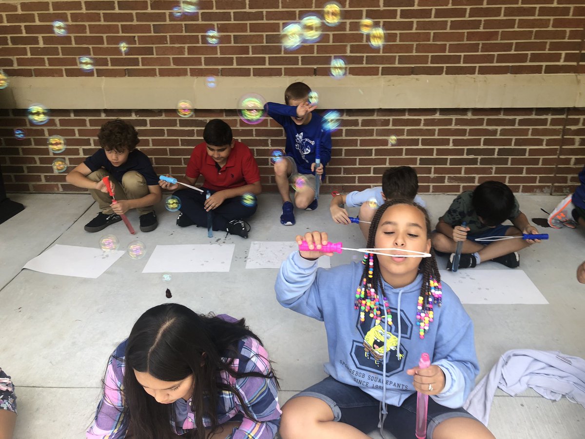 MichelleRheaum3's tweet photo. Mindful Bubble Art #angeloakes https://t.co/wv0XuLU7gQ