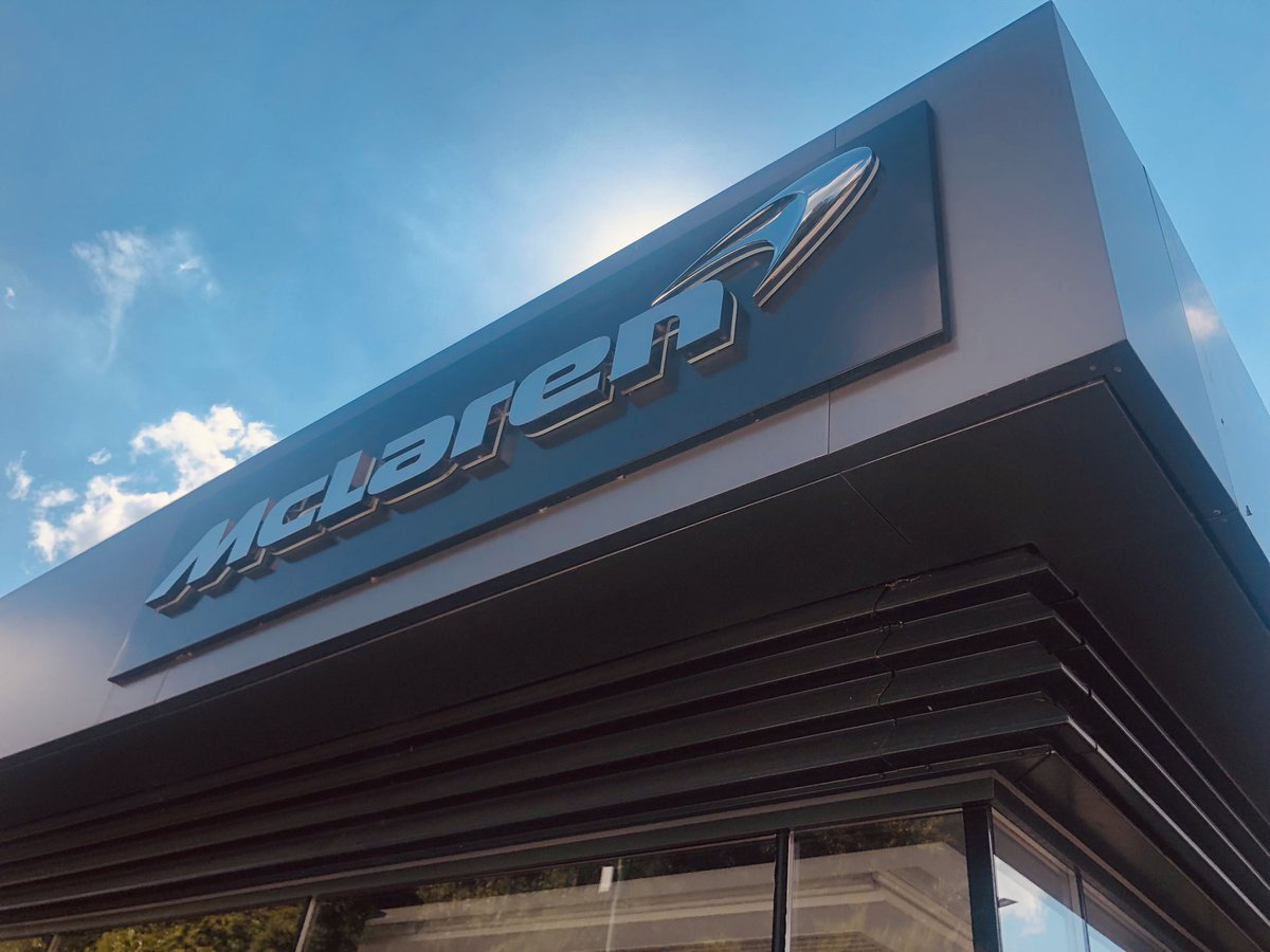 GoFish_N_Chips's tweet photo. Great day for @fishandchips_uk with the folks @mclarenascot today. Amazing venue and some very special cars 😊 https://t.co/NpWrcClO5H