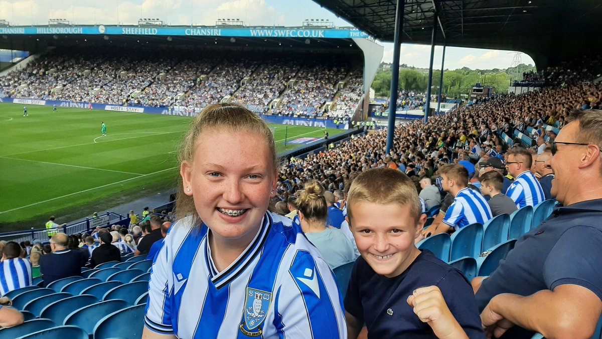 Godders1982's tweet photo. Happy Birthday to this superstar Katie today! @swfc #saturdaymatchday #SHWFGR #wereallwednesdayarentwe https://t.co/eSwoYgGbzi