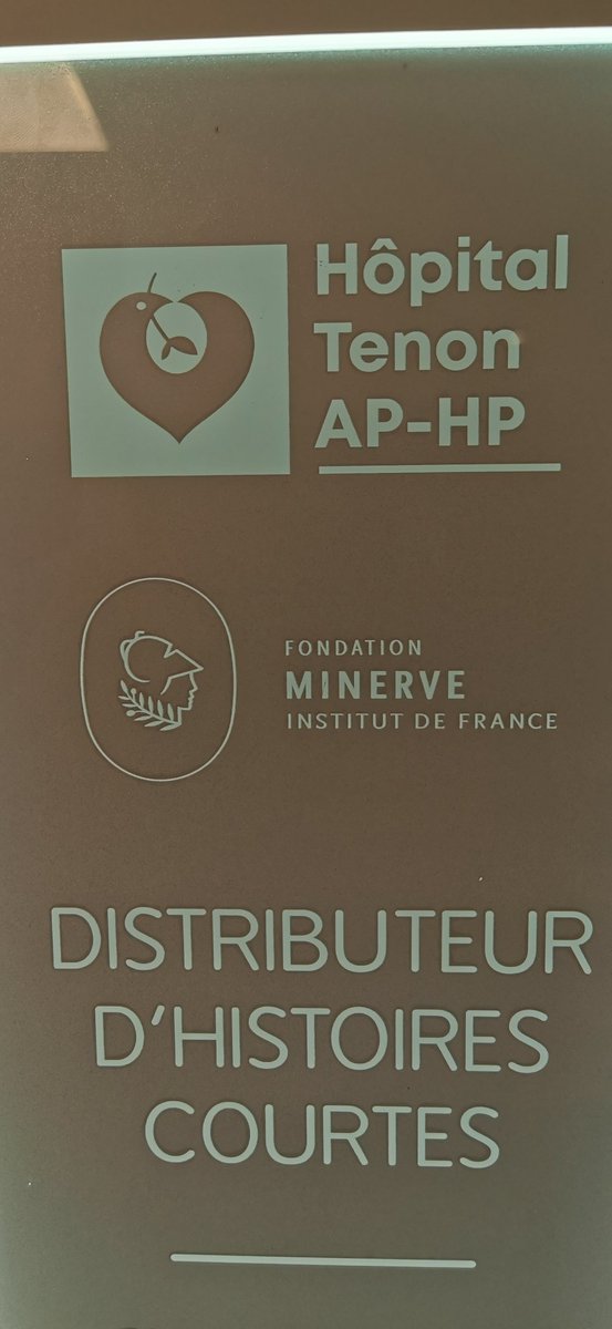 jerome_pdf's tweet photo. Au service des #urgences @HopitalTenon @APHP il y a un distributeur d'histoires pour patienter. 1 minute, 3 minutes ou 5 minutes. Merci pour cette idée géniale. #Fondation #MINERVE @ShortEdition_EN #ShortEdition imaginé et fabriqué en #France 🇫🇷 @InstitutFrance #culture #lecture https://t.co/UZQpUMqh5x
