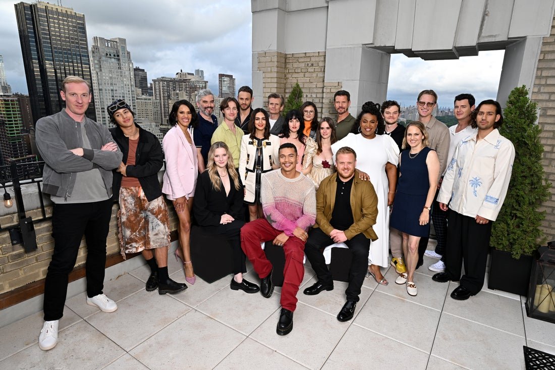 theoneringnet's tweet photo. It's hard not to feel inadequate when attending events with these stunning people. (And NYC makes a pretty awesome backdrop.) @LOTRonPrime #theringsofpowernyc @IsmaelC_C @OwainArthur @Lo__Scrittore and all you fabulous folks. https://t.co/7y9Fdfj1mV