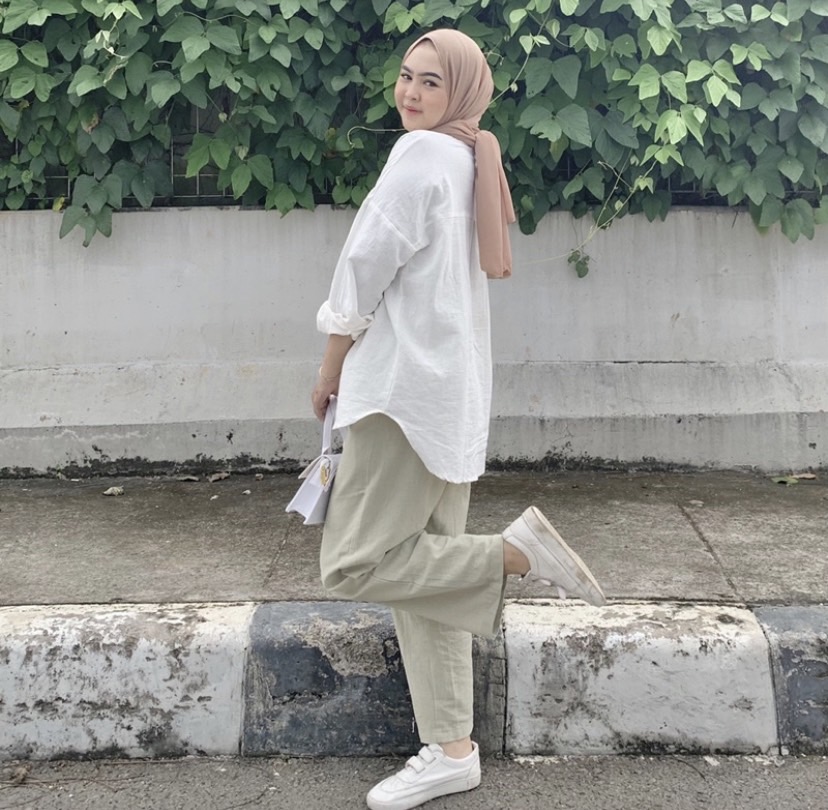 threadshopee's tweet photo. Olivia shirt 99ribuan✨

https://t.co/CTG6ZRhhbx https://t.co/ZQK7GfeRle
