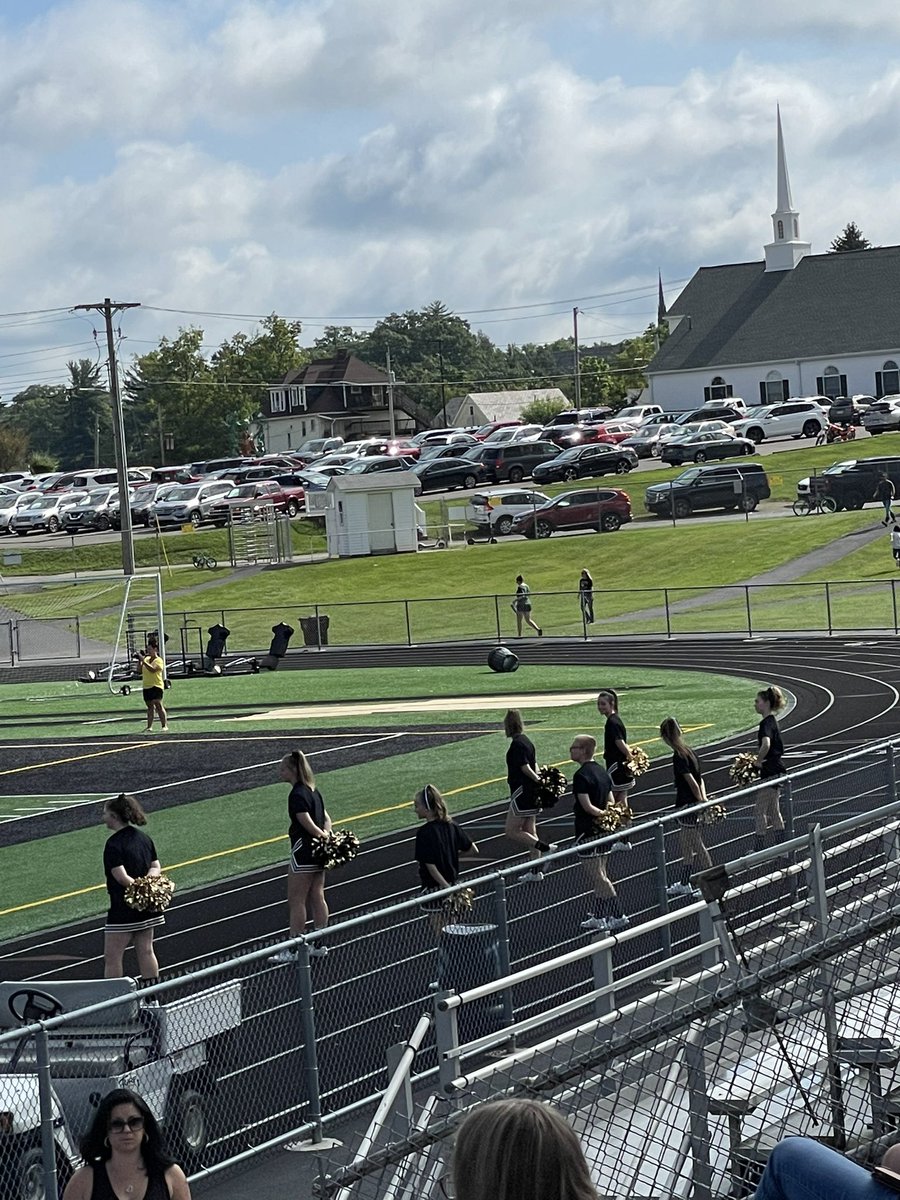 GCHSEaglesCheer's tweet photo. Let’s go Eagles!! https://t.co/afSiowGnze