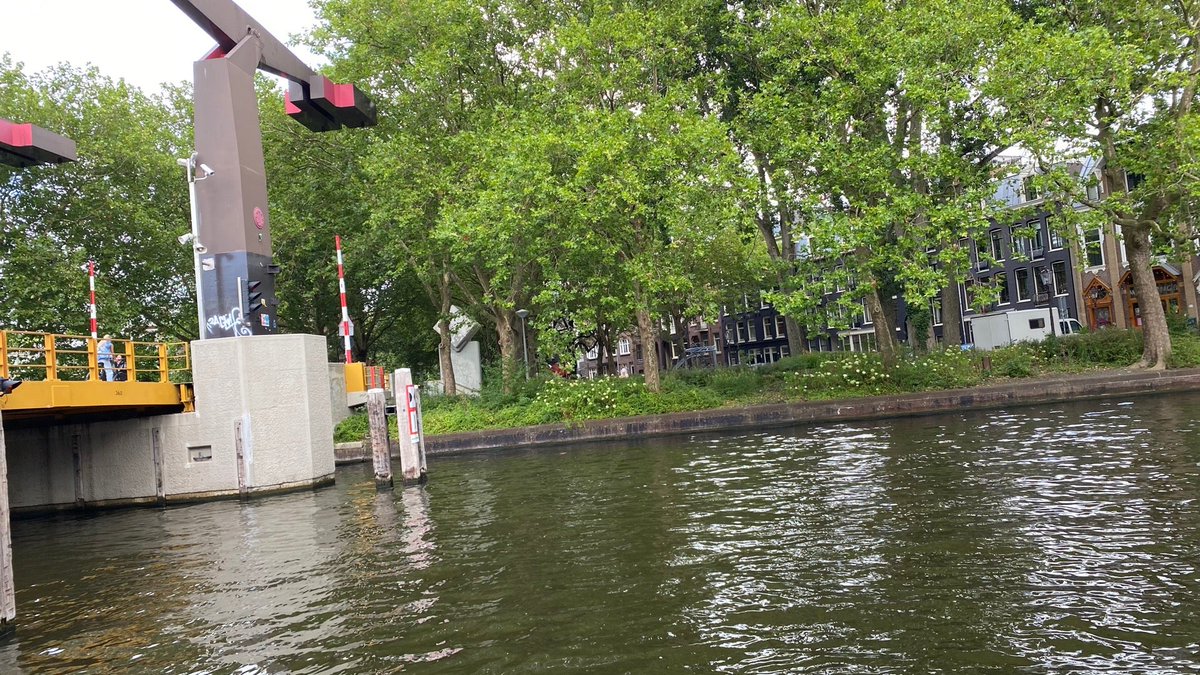 ChrisLCarr's tweet photo. Drinks with a great view … on the water! (@ Gent aan de Schinkel in Amsterdam, Noord-Holland) https://t.co/TrnMMzZw86 https://t.co/kln1eIhGjW