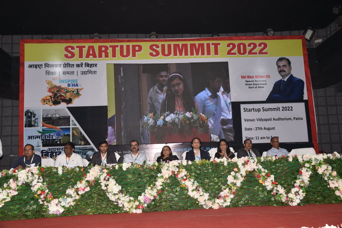 उज्ज्वलतम भविष्य की ओर बढ़ते कदम ! #StartUpSummit2022 के अवसर पर बताते हुए अत्यंत प्रसन्नता हो रही थी कि 42,000 से अधिक व्यक्ति स्वैच्छिक रूप से #LetsInspireBihar के विभिन्न अध्यायों से केवल व्हात्सएप समूहों के माध्यम से जुड़ चुके हैं । यात्रा गतिमान है ! #यात्री_मन आशान्वित है !