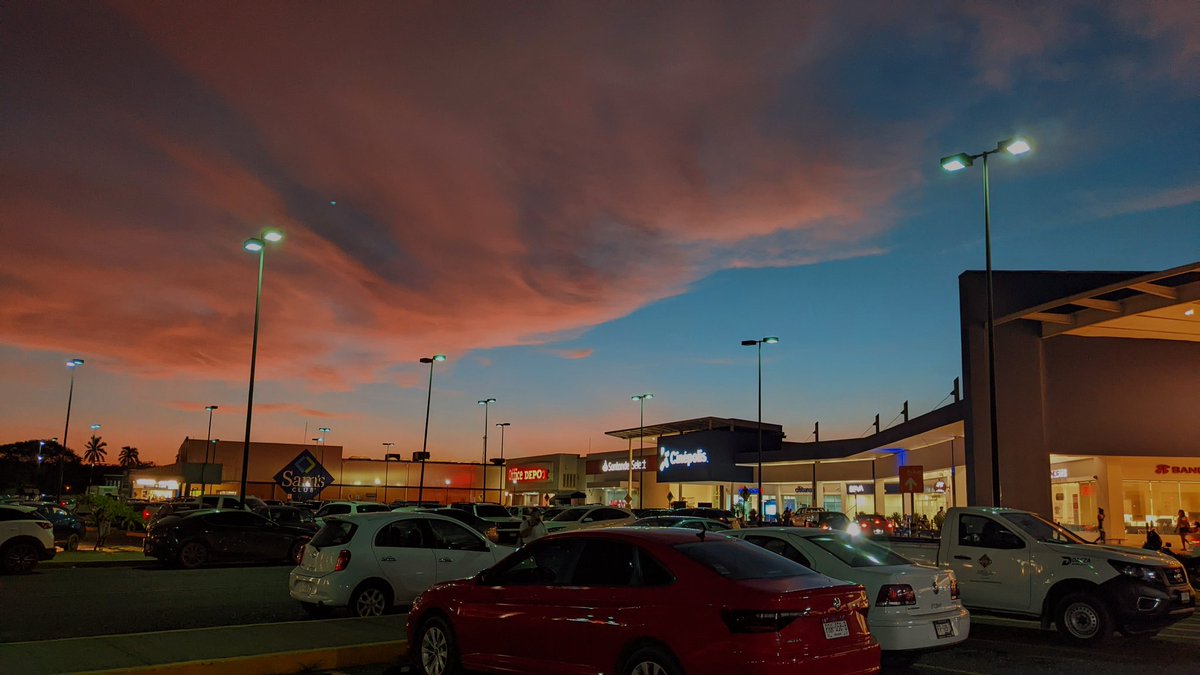A_L_E_XRD's tweet photo. #LZC #Michoacán #PlazaLasAmericas
#TeamPixel
@madebygoogle
#Pixel5G https://t.co/L5KwaZMRfc