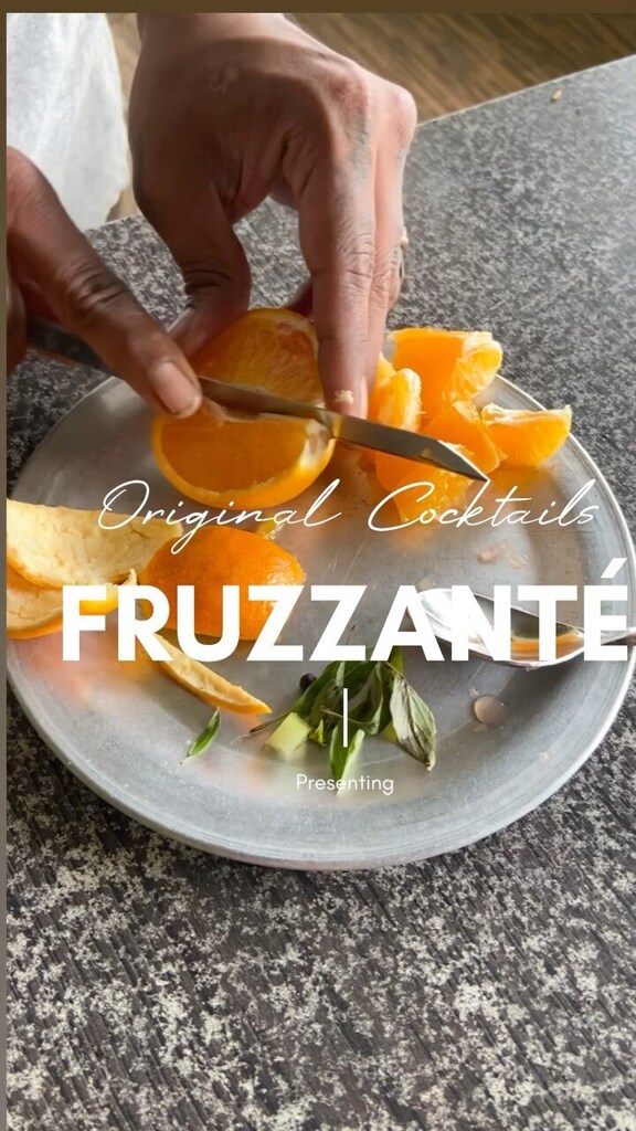 getfruzzante's tweet photo. A spalsh of citrus in the tangy strawberry Fruzzante, Gives you the right kinda push you need for the weekend! 

Please wash your bottles before flipping them upside down in your chilled beer glass!😜
#saturdayspills #fruityberrycoctails #fruitwine #s… https://t.co/NG7qOdw7Qv https://t.co/ccIOwIQlhZ