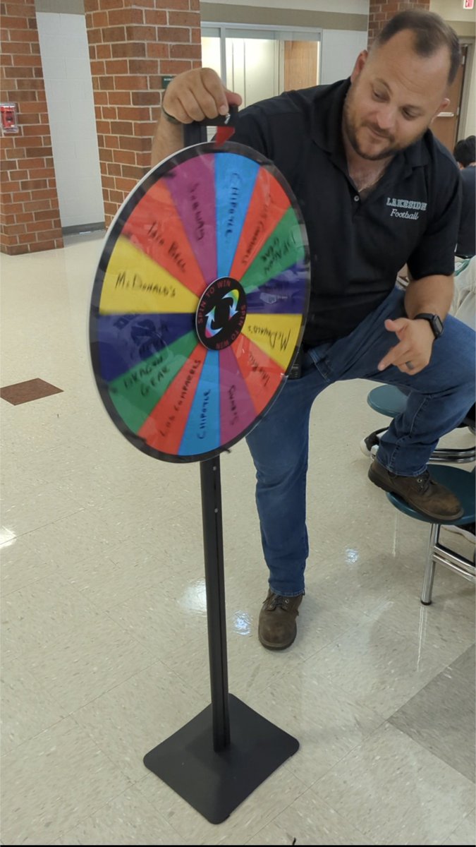 The caf was rockin yesterday during our Weekly Spins for winners of ROAR Tickets in the cafeteria! Congrats to our winners Shawn Jewett, Shauntez Franklin, and Diego Rosado who will receive lunch from Chipotle, Los Compadres, and Chipotle respectively! #LHSPBIS #ROAR
