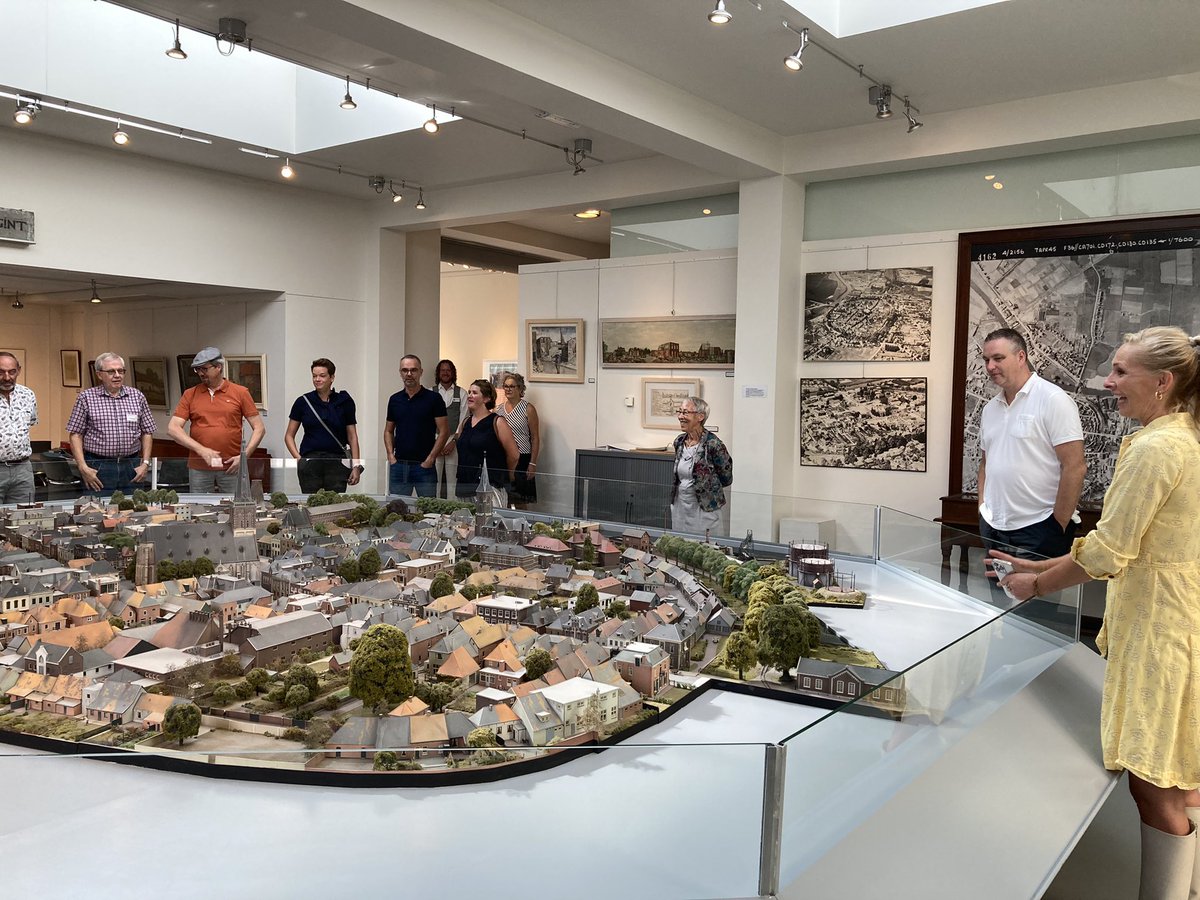 CDADoetinchem's tweet photo. De afgelopen 3 dagen was een delegatie van partnergemeente #Raesfeld op bezoek. Vanuit ons sloot steeds het inhoudelijk ingevoerde raadslid aan bij de gespreksthema’s. We kijken met veel plezier terug op de verrijkende gesprekken. We komen de volgende keer graag naar Raesfeld. https://t.co/BSJKkZ1mg2