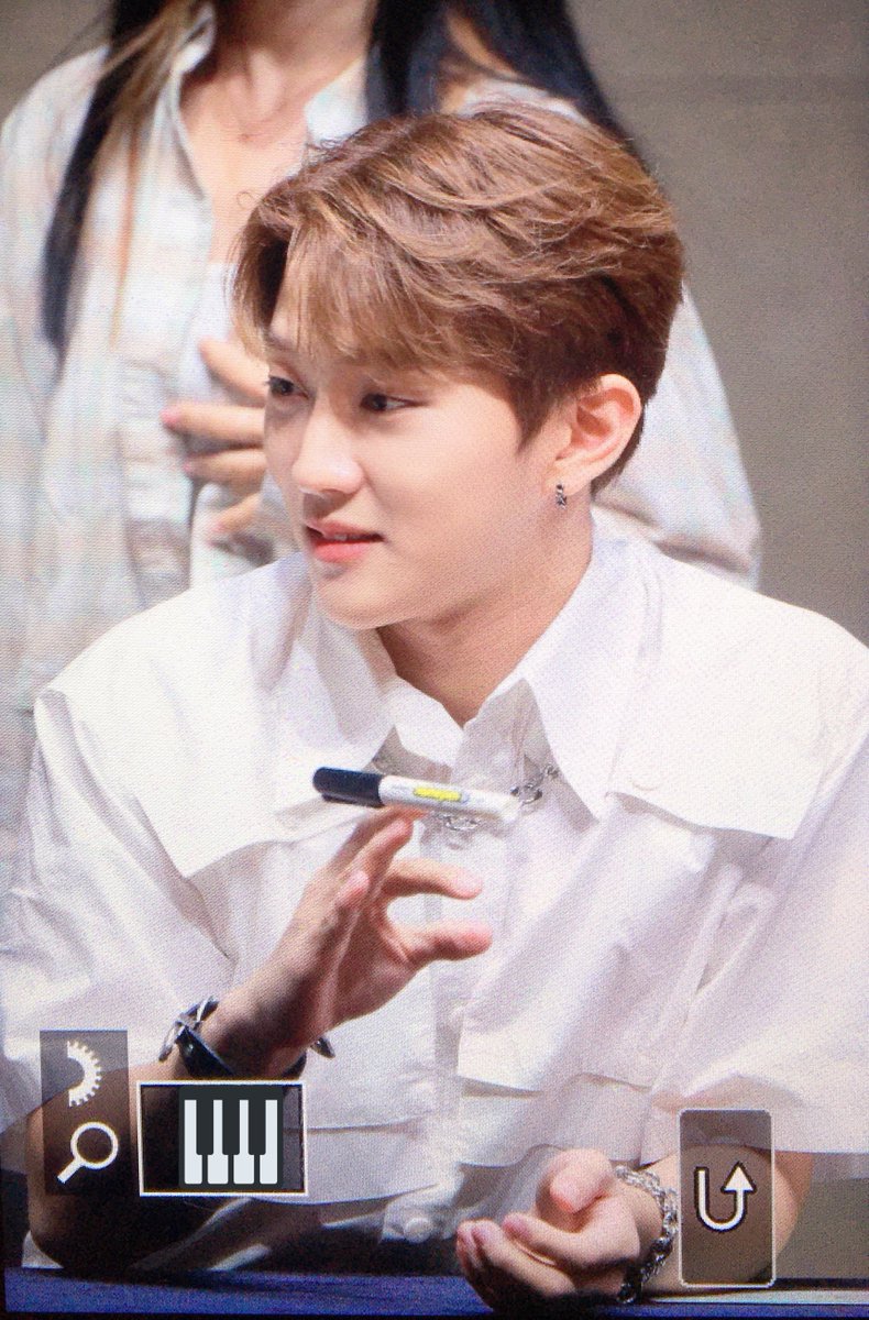 spfyjoochan's tweet photo. 220827 수고햇듀😊

#골든차일드 #홍주찬 #주찬
#GoldenChild #JOOCHAN https://t.co/eGIpVficUF