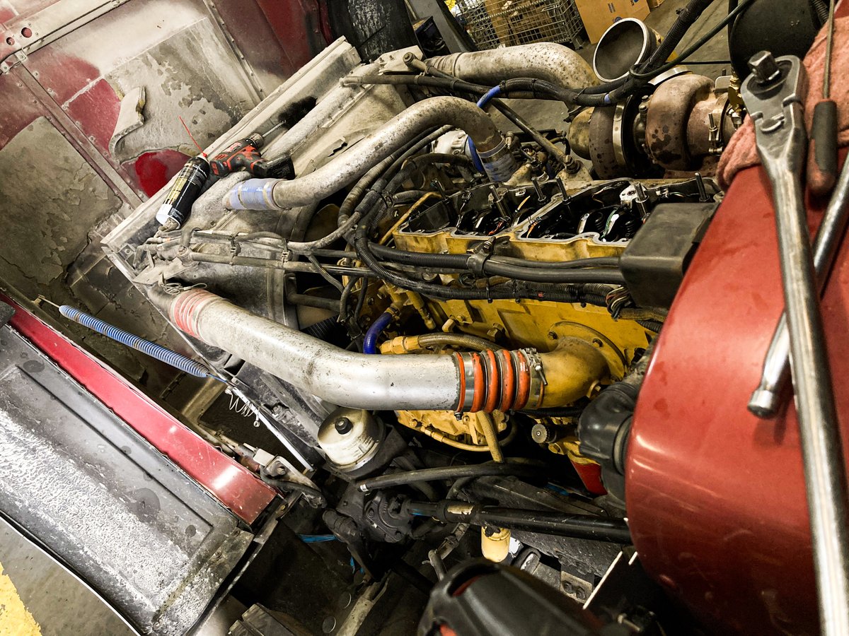 Yes, seeing a cleaned up engine is always nice, but getting down and dirty in a rebuild is what we love! Our #YanceyTruckCenters #Moreland shop knows all about that! 🧑‍🔧
Get in touch with us today to learn more about rebuilds and offers Yanceybros.com/trucks