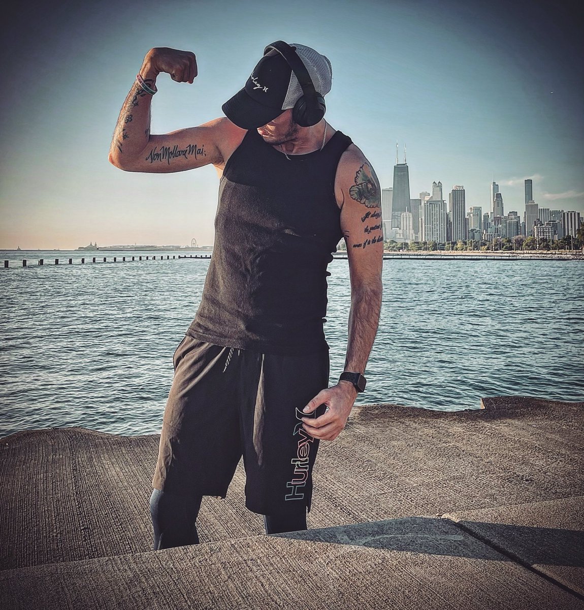 King_RickyJay's tweet photo. I’m extremely protective of the person I’m becoming. 

𝗗𝗼𝗻’𝘁 𝗳𝘂𝗰𝗸 𝘄𝗶𝘁𝗵 𝗺��. 

#confidence #ftmfitness #beyourself #workonyourself #transgender #nonmollaremai #iamwhoiam https://t.co/v8RgTFJnWE