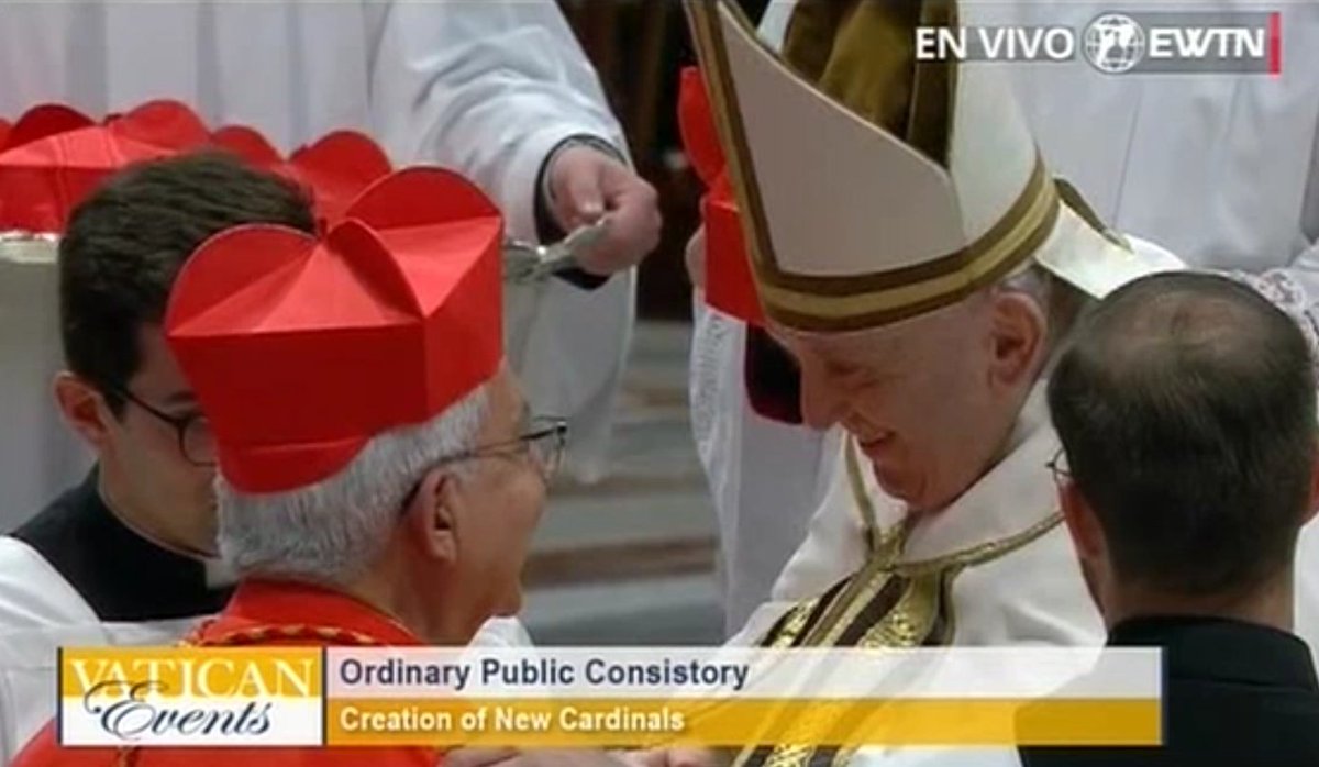 yoyito_r's tweet image. Habemus Primer Cardenal Paraguayo
Monseñor Adalberto Martinez @Adalmart 
Que el Señor siga bendiciendo tu misión!!!