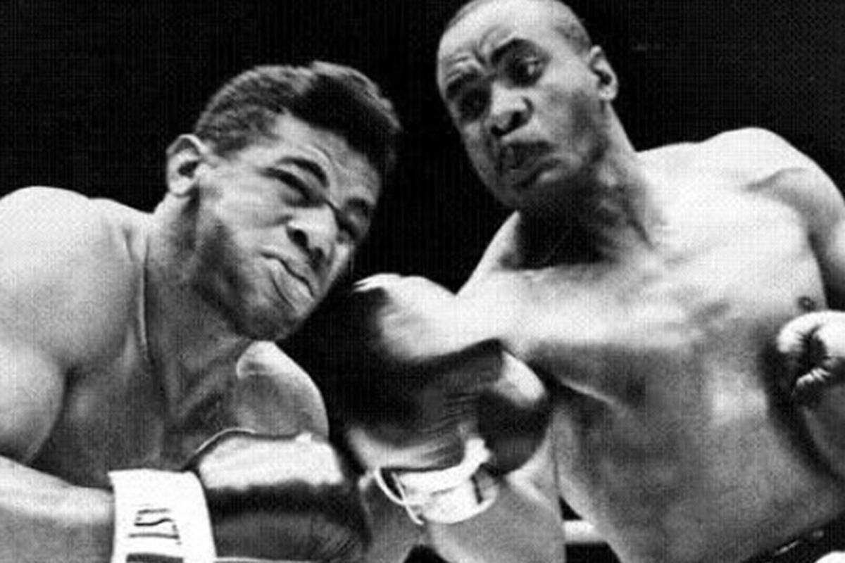 BoxingNoir's tweet photo. “The fights you lose are the ones that teach you most about yourself.”—Floyd Patterson https://t.co/weOfedsGvh