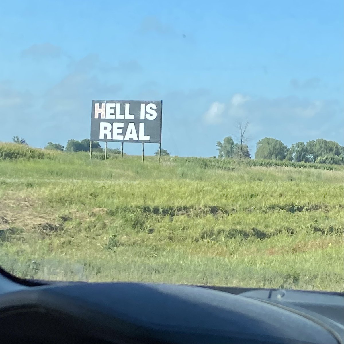 cassandrafaris's tweet photo. If you’re going to the @ColumbusCrew v. @fccincinnati Hell Is Real match and don’t photograph the sign on the way, are you even an Ohio soccer fan? 💛⚽️🔥 #Crew96  #Nordecke #GeekTailgate #PirateTailgate https://t.co/AXVbwVvpfV