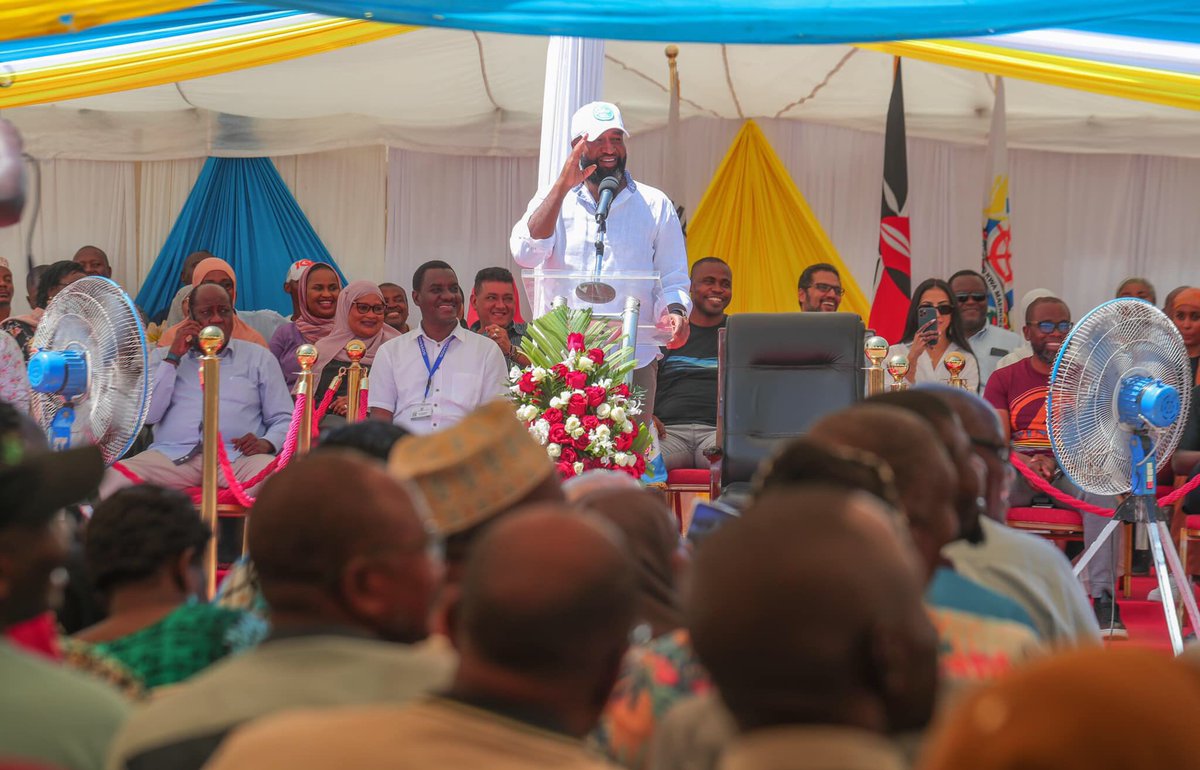 HassanAliJoho's tweet photo. 1/3 As I reflect upon the last 10 years as governor of this great county of Mombasa, I am filled with joy of all the great things that we achieved together. This particular journey of transformation required a lot of courage and resilience from all of us. https://t.co/Uz6HhRkj3f