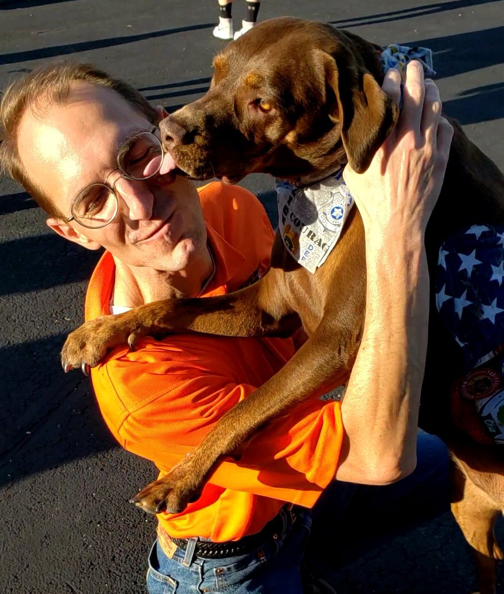 gweat nite at da <a href="/DCS_Pacers/">DelawareCity Schools</a> footzball game..saw my @DelawareOhioFD <a href="/DFDLocal606/">City Of Delaware FFs</a> frens..metz new frens an saw my faborite Joovi Courtz judge

<a href="/JGumbosDelaware/">J. Gumbo's Delaware</a> <a href="/DelCoProud/">DelCoProud ☮️</a> <a href="/delawareohnews/">Delaware Ohio News</a> @ThisWeekNews @delcityfarm <a href="/wdlrradio/">The New My 967</a> <a href="/DelawareCoOhio/">Delaware County, Ohio</a>