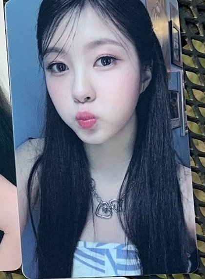 wnyopc's tweet photo. wts lfb ph 

dayeon soundwave ld 

- 450 + pf 
- mint condi, onhand (tamad lng mag pic)
- payo/2 days

t. kep1er doublast sw lucky draw pob photocard pc https://t.co/hF1do0fqvH